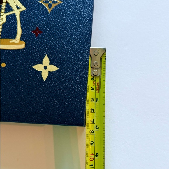 Louis Vuitton Holiday Limited Edition Shopping Bag Collectible Designer Rare New - Picture 8 of 9